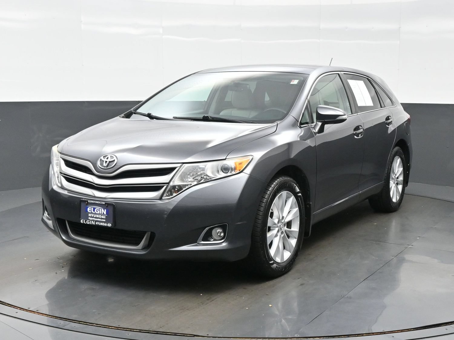 Used 2014 Toyota Venza XLE FWD image 1