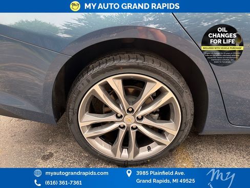 Used 2024 Chevrolet Malibu LT FWD image 32