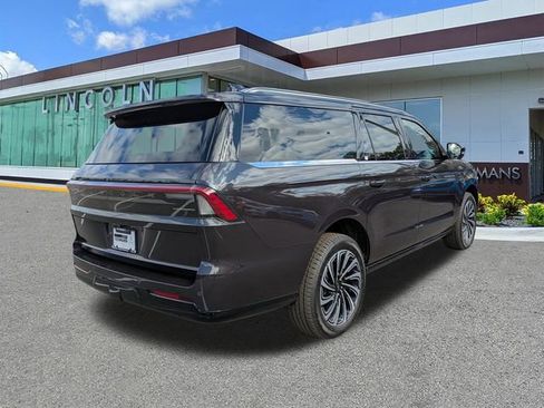 New 2025 Lincoln Navigator L Black Label AWD/4WD image 4