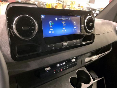 Used 2026 Mercedes-Benz Sprinter 2500 image 5