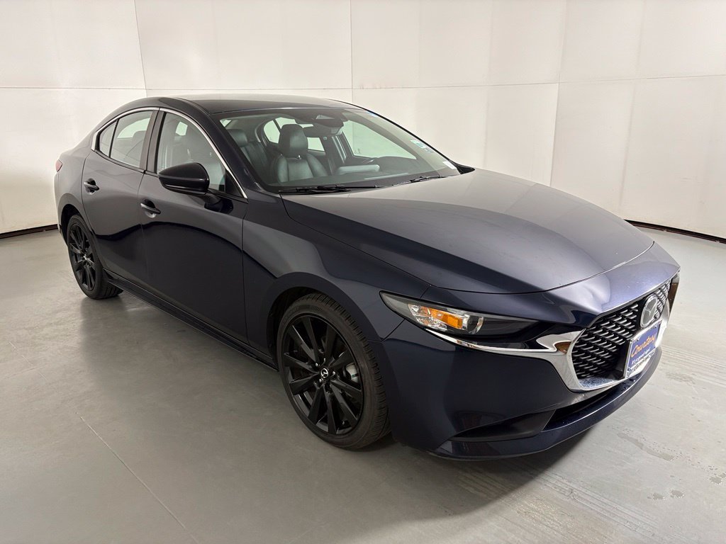 Used 2024 MAZDA MAZDA3 s FWD image 2