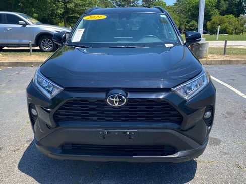 Used 2021 Toyota RAV4 XLE Premium FWD image 20