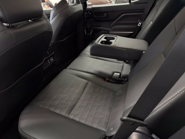 Used 2025 Toyota 4Runner TRD Sport Premium AWD/4WD image 15