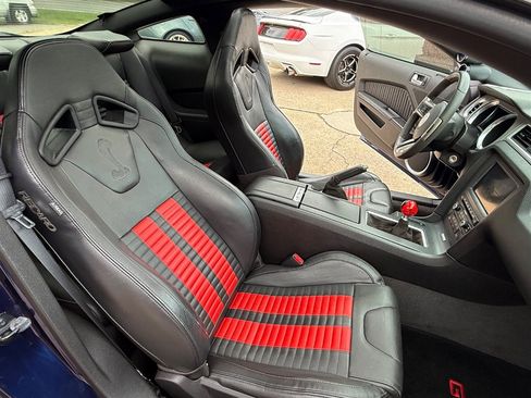 Used 2011 Ford Mustang Shelby GT500 w/ SVT Performance Pkg RWD image 20