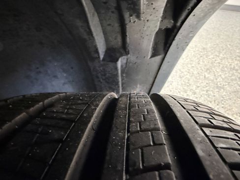 Used 2025 Volvo XC90 B6 Plus image 29