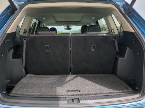 Used 2021 Volkswagen Atlas SEL Premium image 33