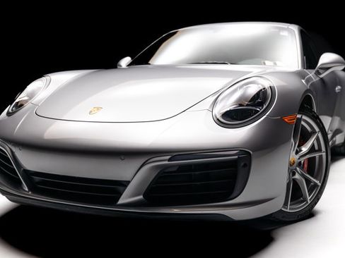 Used 2019 Porsche 911 Carrera S image 21
