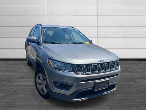 Used 2018 Jeep Compass Latitude w/ Popular Equipment Group AWD/4WD image 6