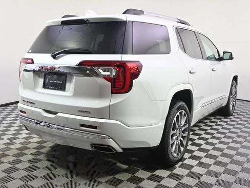 Used 2023 GMC Acadia Denali w/ Denali Ultimate Package AWD/4WD image 6