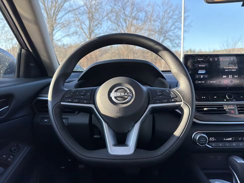 Certified 2025 Nissan Altima 2.5 SV w/ SV Special Edition Package image 13