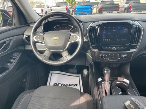 Used 2020 Chevrolet Traverse LT FWD image 4