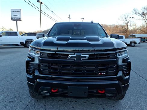 Used 2025 Chevrolet Silverado 1500 LT Trail Boss w/ Convenience Package II image 9