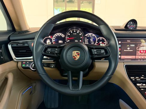 Used 2023 Porsche Panamera Platinum Edition RWD image 32
