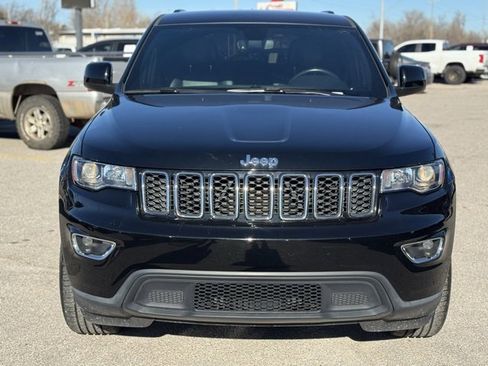 Used 2022 Jeep Grand Cherokee Laredo X image 2