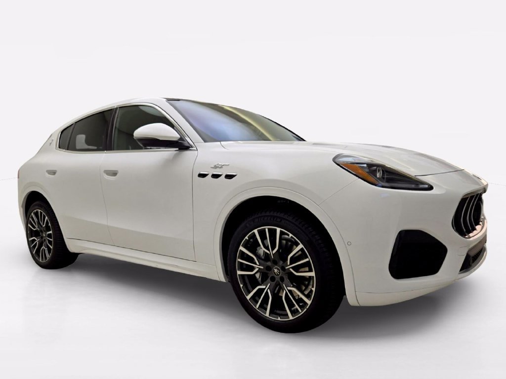 Certified 2024 Maserati Grecale GT AWD/4WD image 3