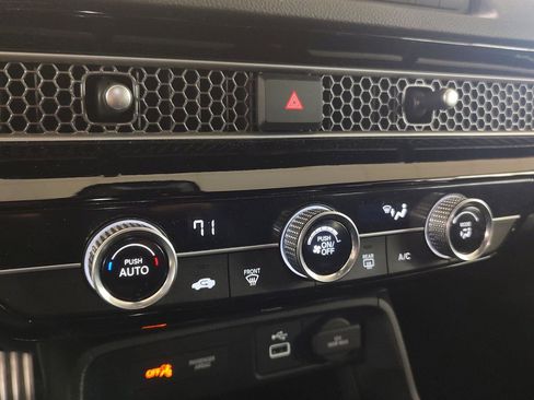 Used 2023 Honda Civic Sport image 8