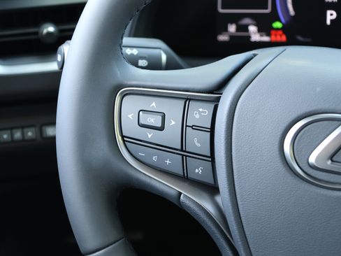 Used 2026 Lexus UX 300h FWD image 17