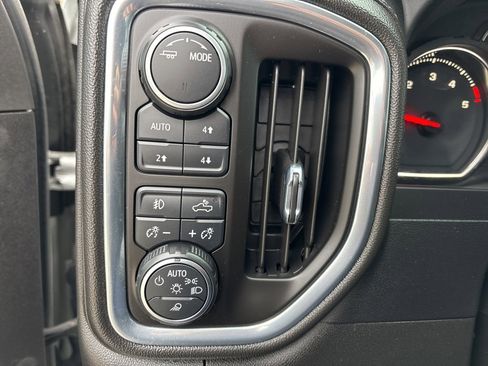 Certified 2022 Chevrolet Silverado 3500 LTZ image 32