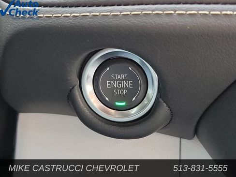 Used 2025 Chevrolet Suburban Premier AWD/4WD image 22