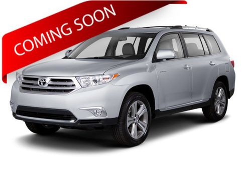 Used 2013 Toyota Highlander Plus AWD/4WD image 1