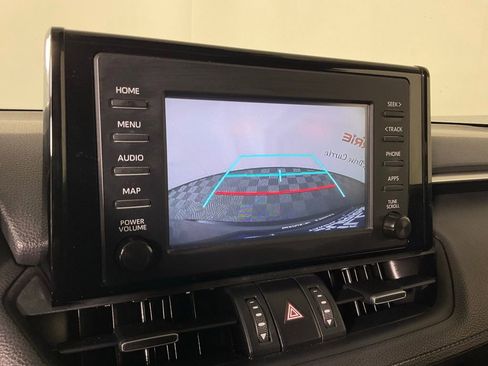 Used 2019 Toyota RAV4 XLE Premium w/ Cold Weather Package AWD/4WD image 23