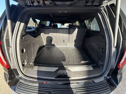 Certified 2024 GMC Yukon XL Denali w/ Max Trailering Package image 25