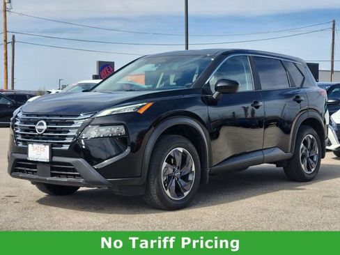 Certified 2025 Nissan Rogue SV image 2