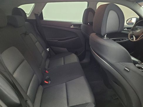 Used 2016 Hyundai Tucson SE w/ Option Group 02 AWD/4WD image 19