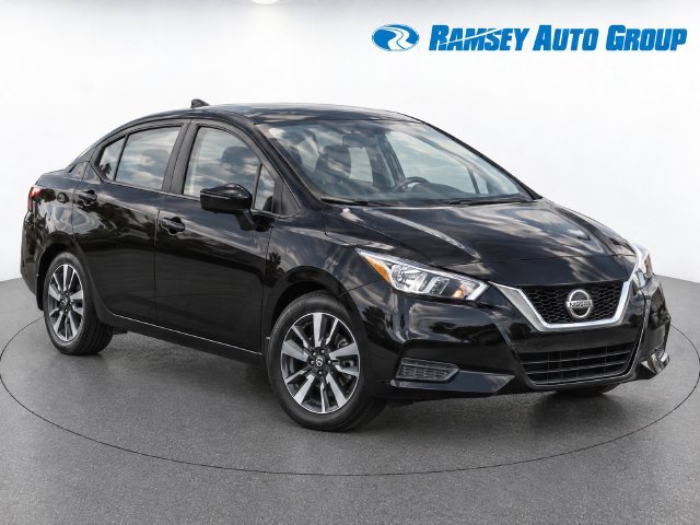 Used 2020 Nissan Versa SV FWD image 2