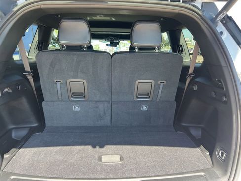 Used 2025 Jeep Grand Cherokee L Altitude RWD image 6