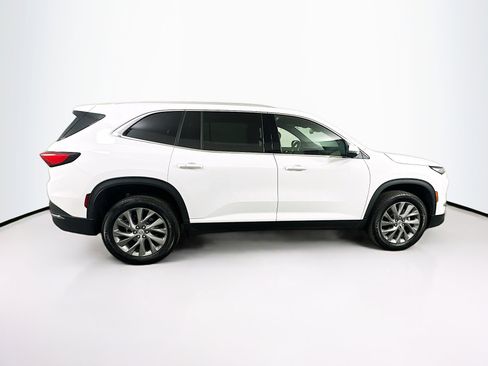 Used 2025 Buick Enclave Preferred image 10