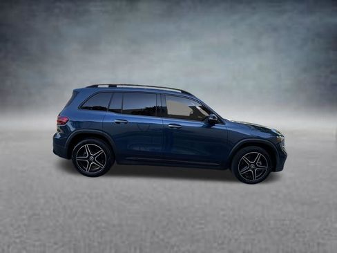 Used 2023 Mercedes-Benz GLB 250 image 8