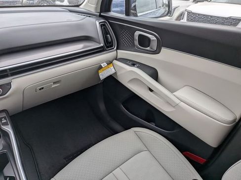 New 2026 Kia Sorento S FWD image 17
