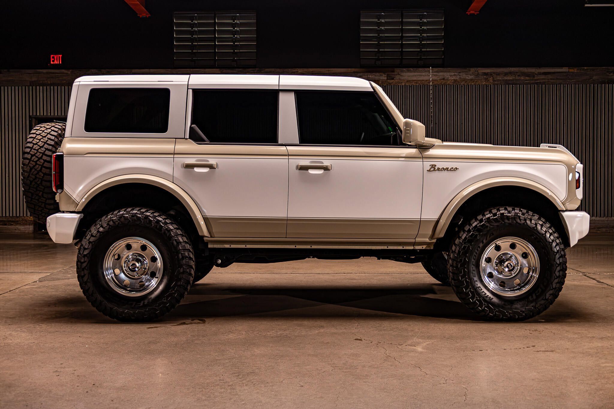 Used 2026 Ford Bronco Outer Banks AWD/4WD image 11