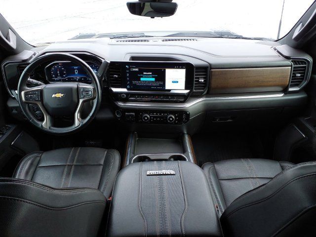 Used 2024 Chevrolet Silverado 3500 High Country w/ High Country Premium Package AWD/4WD image 21