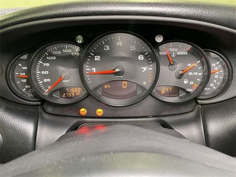 Used 2001 Porsche 911 Carrera 4 image 33