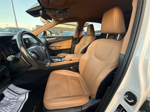 Used 2022 Lexus NX 250 FWD image 11