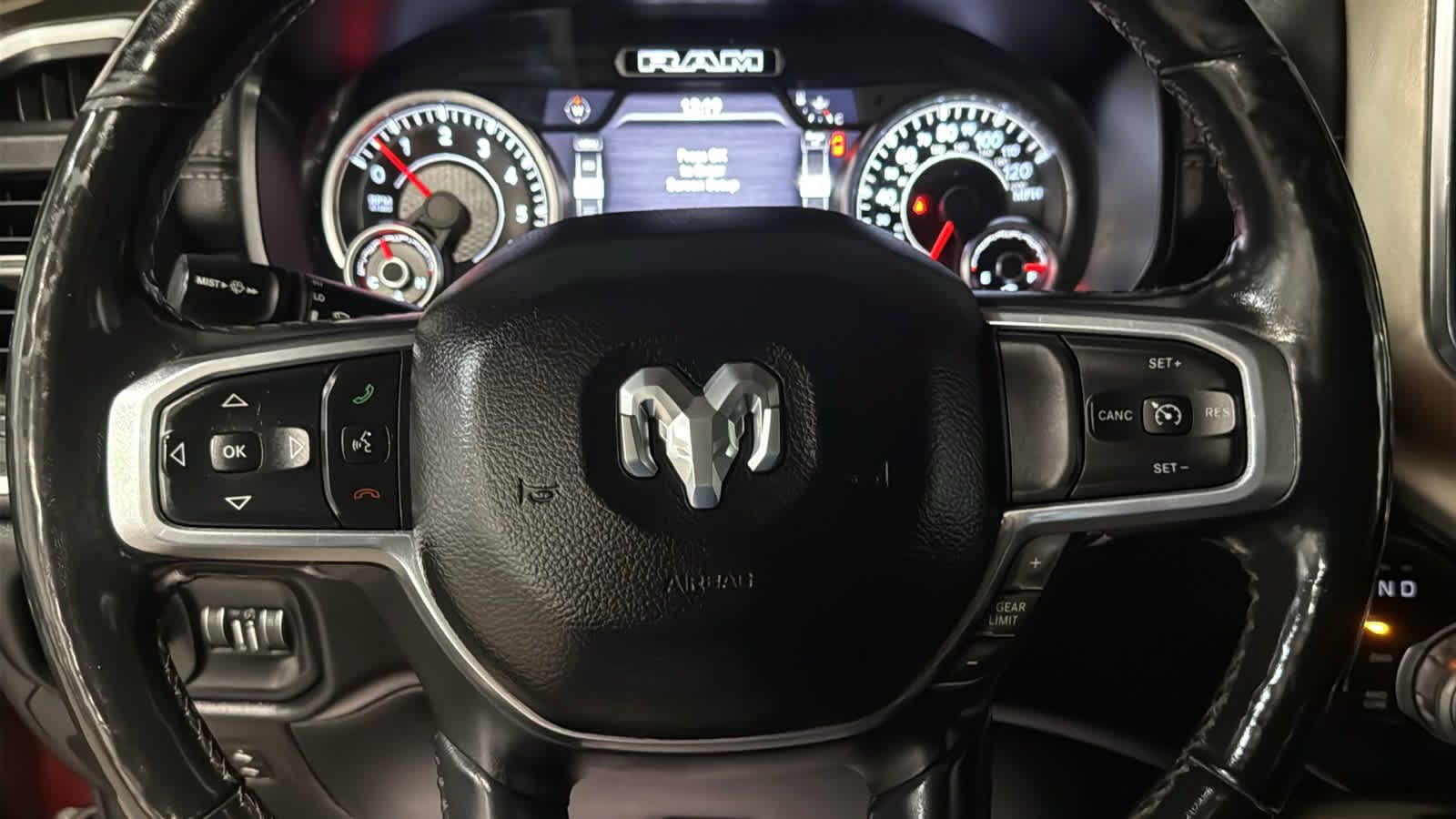 Used 2019 RAM 1500 Laramie AWD/4WD image 11