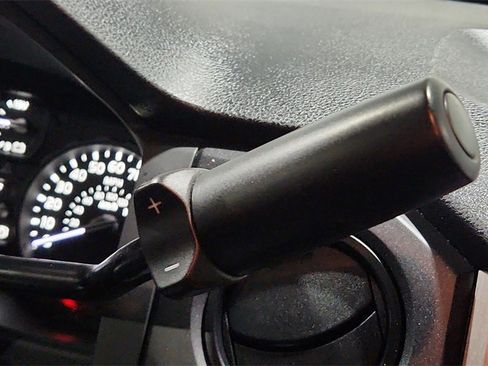 Used 2019 Toyota Tundra SR image 23