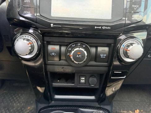 Used 2018 Toyota 4Runner TRD Off-Road Premium w/ TRD Performance Package AWD/4WD image 14