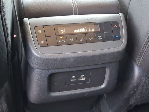 Certified 2024 Nissan Pathfinder SL AWD/4WD image 11