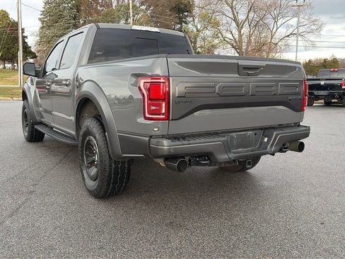 Used 2018 Ford F150 Raptor w/ Equipment Group 802A Luxury image 17