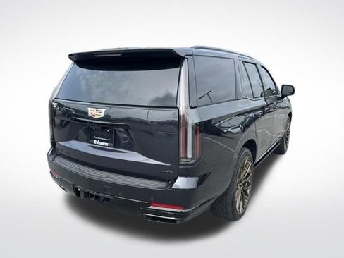 Used 2025 Cadillac Escalade Sport Platinum w/ LPO, ONYX Package AWD/4WD image 9