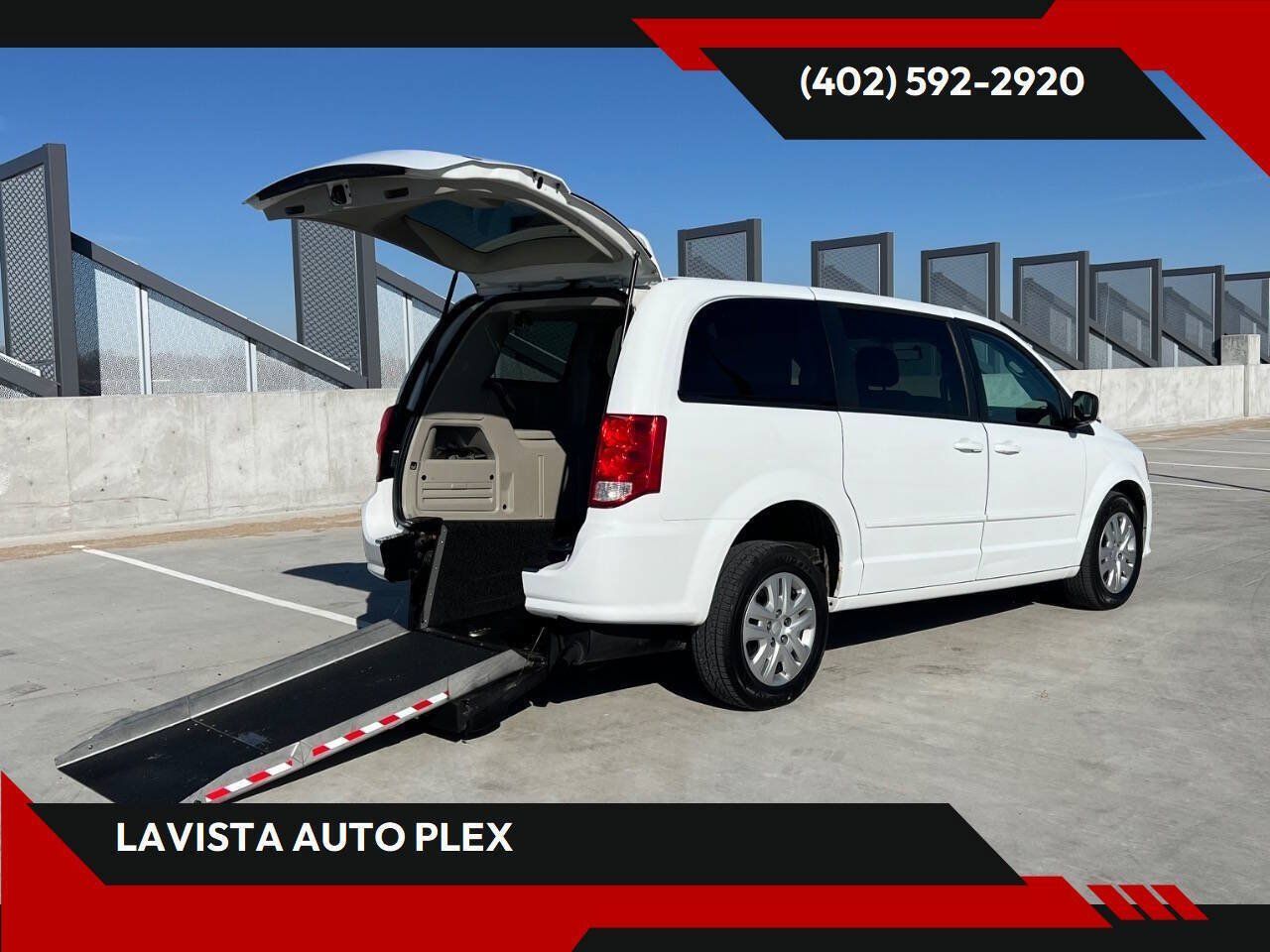 Used 2015 Dodge Grand Caravan SE w/ Quick Order Package 29E SE FWD image 1