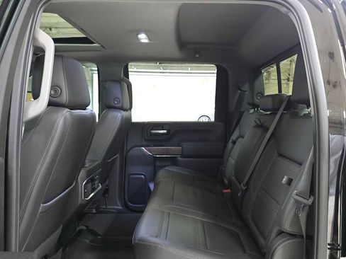 Used 2023 GMC Sierra 3500 Denali w/ Denali Black Diamond Edition image 20