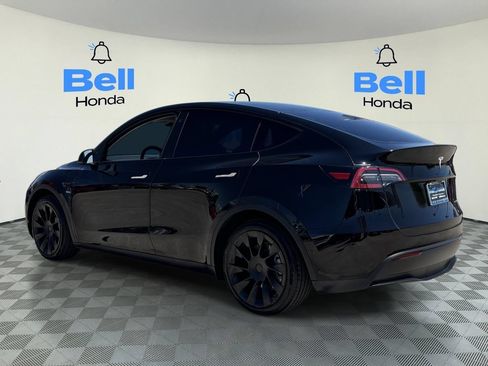 Used 2021 Tesla Model Y Long Range AWD/4WD image 3