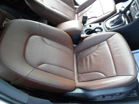 Used 2015 Audi Q3 2.0T Prestige w/ Prestige Package image 23