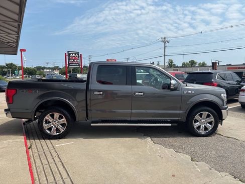 Used 2019 Ford F150 Lariat w/ Equipment Group 502A Luxury AWD/4WD image 4