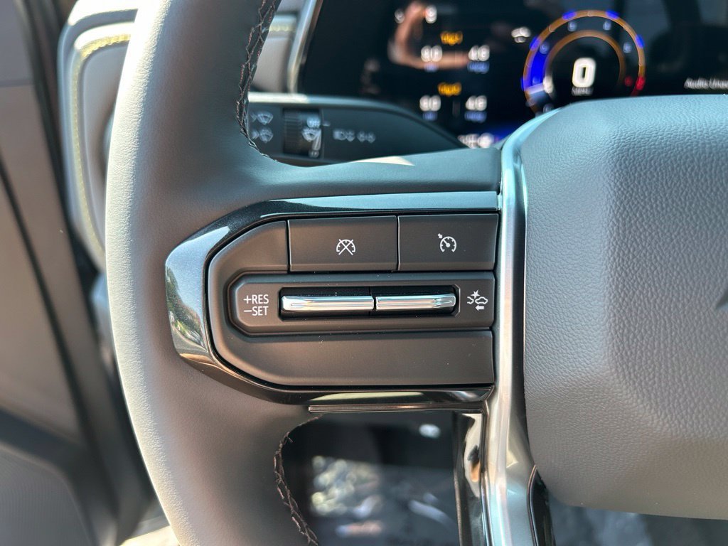 New 2026 Chevrolet Colorado ZR2 w/ Technology Package AWD/4WD image 25