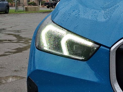 Used 2025 BMW X1 xDrive28i w/ Premium Package image 9